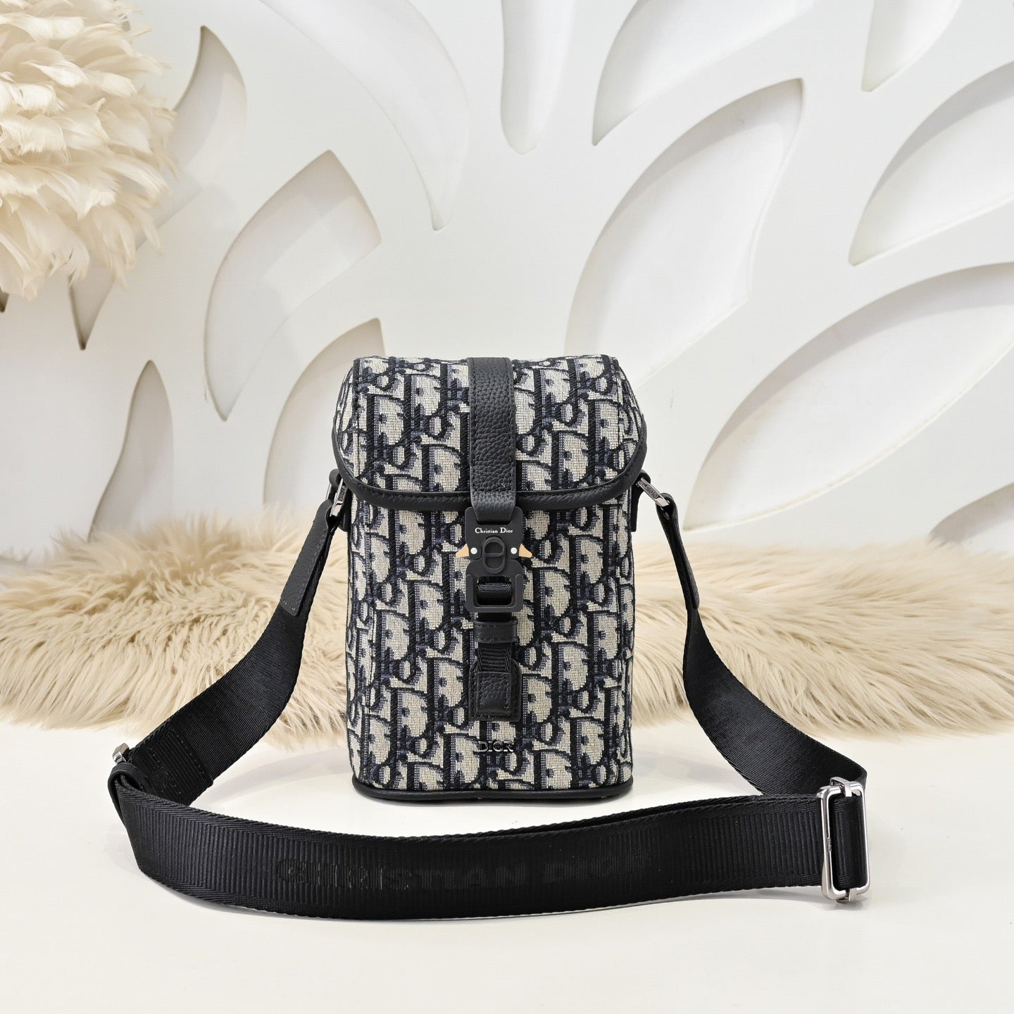 Dior Safari Vertical Messenger Bag Dior Oblique Black
