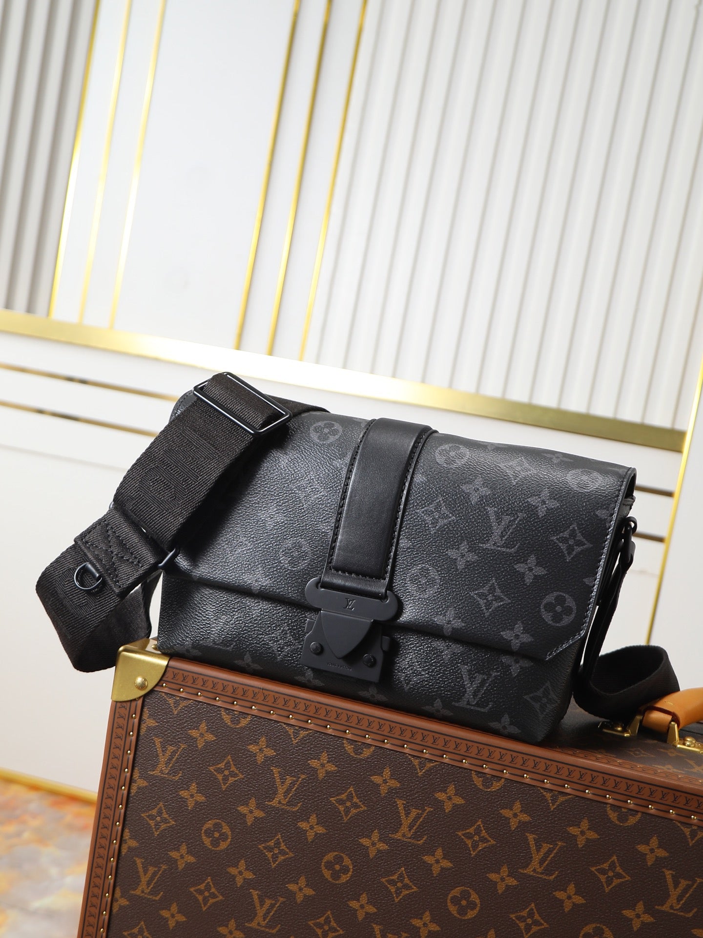 Louis Vuitton S-Lock Messenger Monogram Eclipse