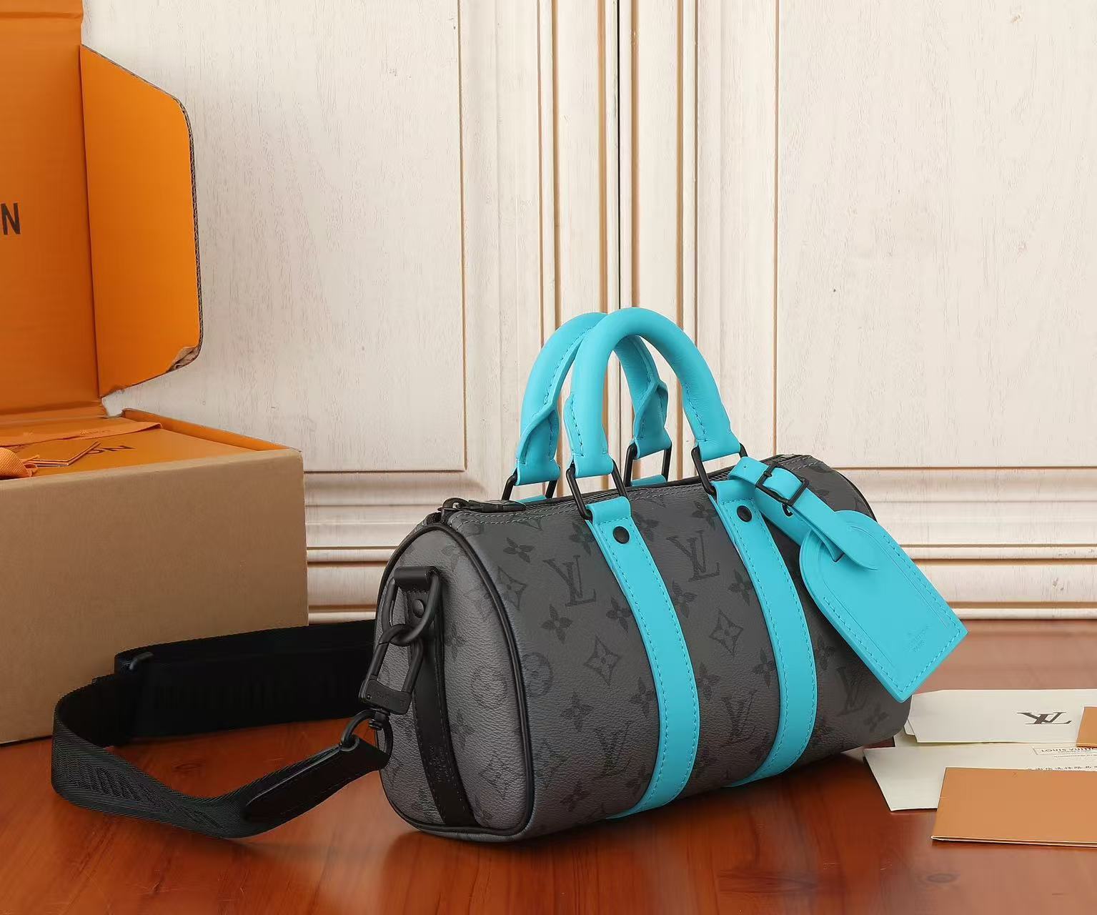 Sac Boston Monogram Noir & Turquoise – Louis Vuitton
