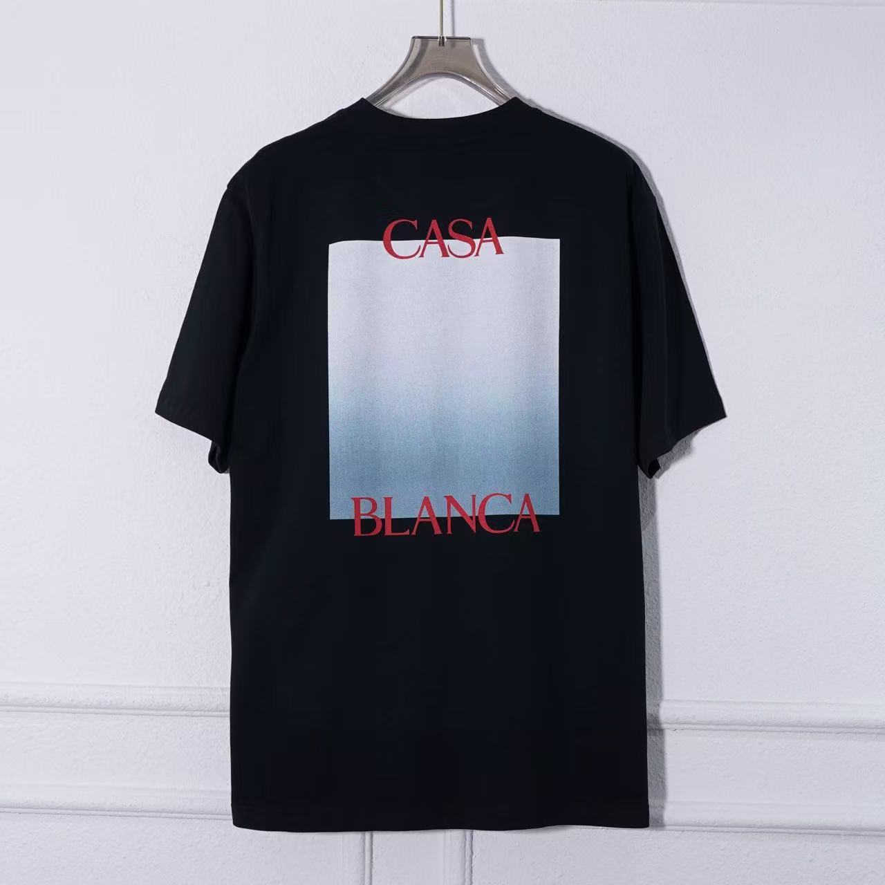 T-shirt Minimaliste Casablanca – Sobriété Moderne Détail Signature