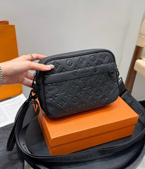 Louis Vuitton Outdoor Messenger Monogram Empreinte Black