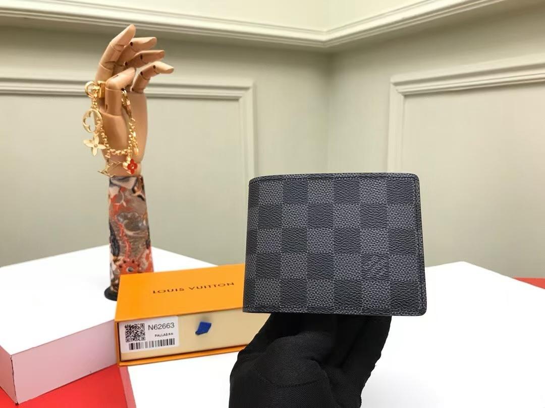 Porte Feuille multiple Louis Vuitton