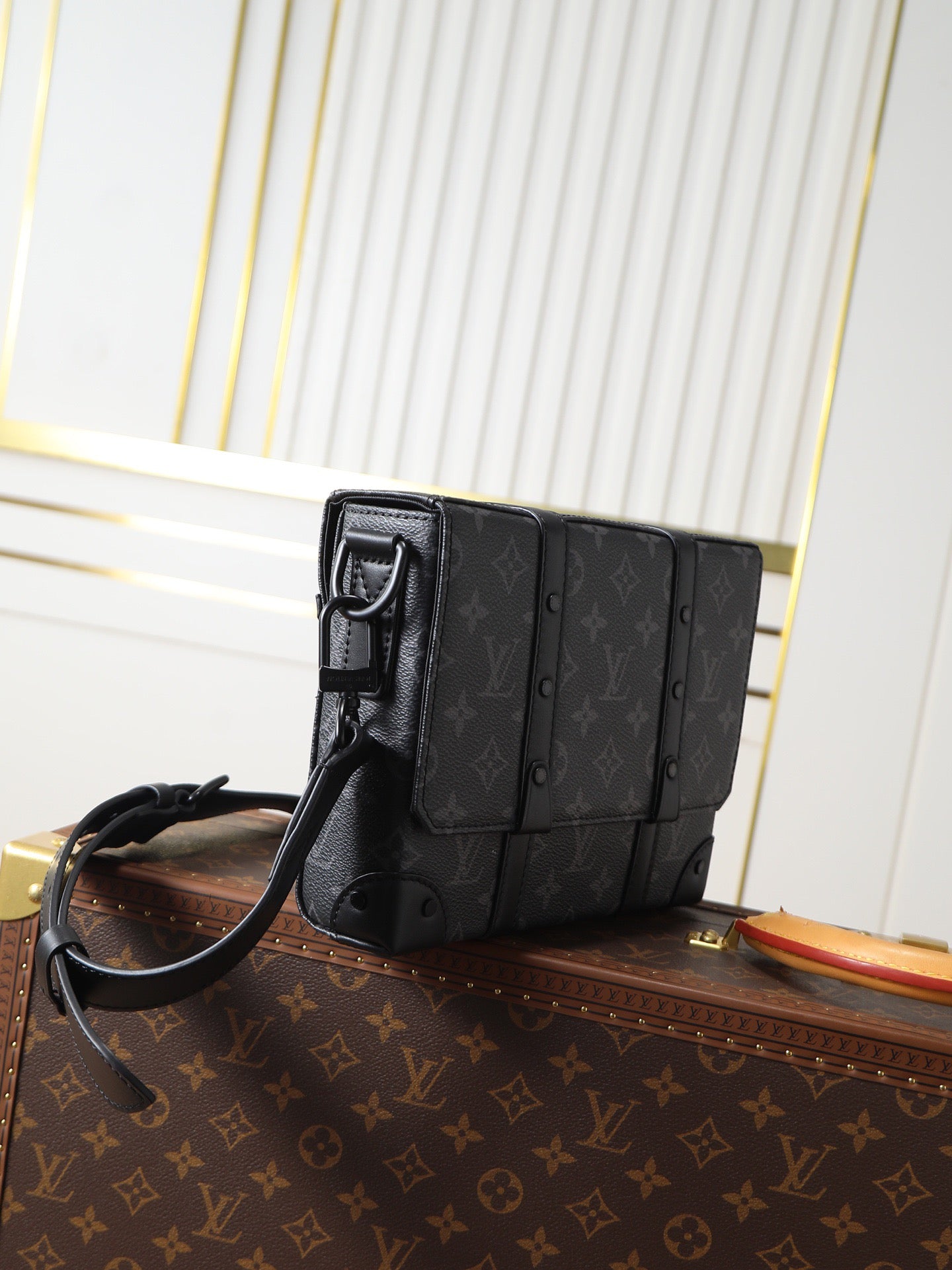 Louis Vuitton District PM Messenger Bag