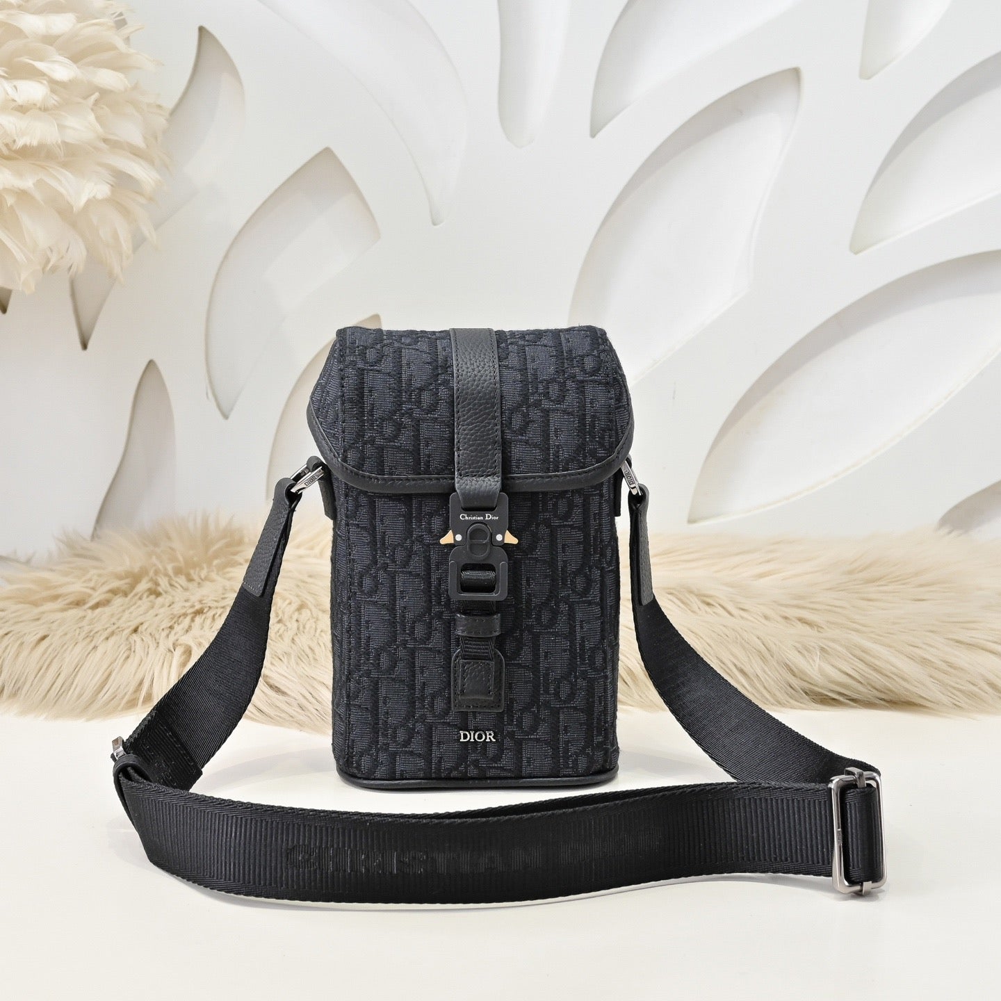 Dior Safari Vertical Messenger Bag Dior Oblique Black
