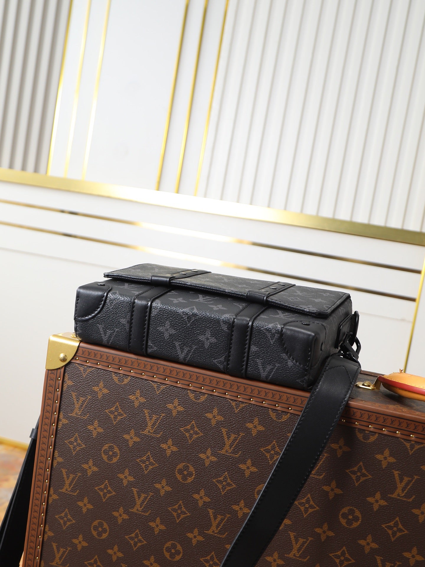 Louis Vuitton District PM Messenger Bag