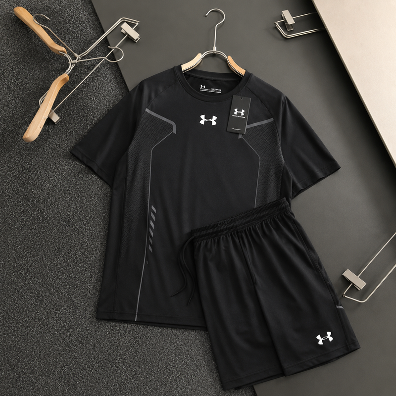 <p><strong>Under armour</strong></p>