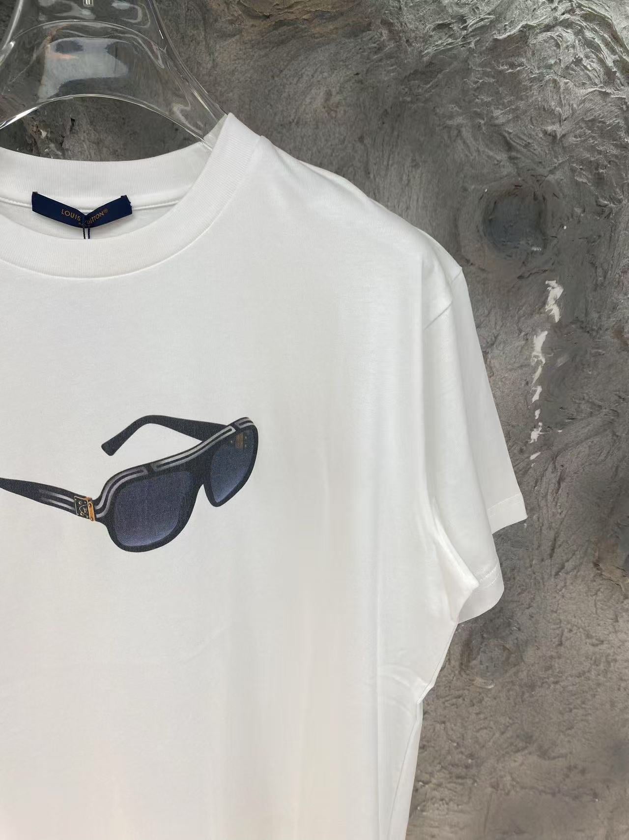 T-shirt Louis Vuitton – Minimalisme Graphique & Esprit Lifestyle