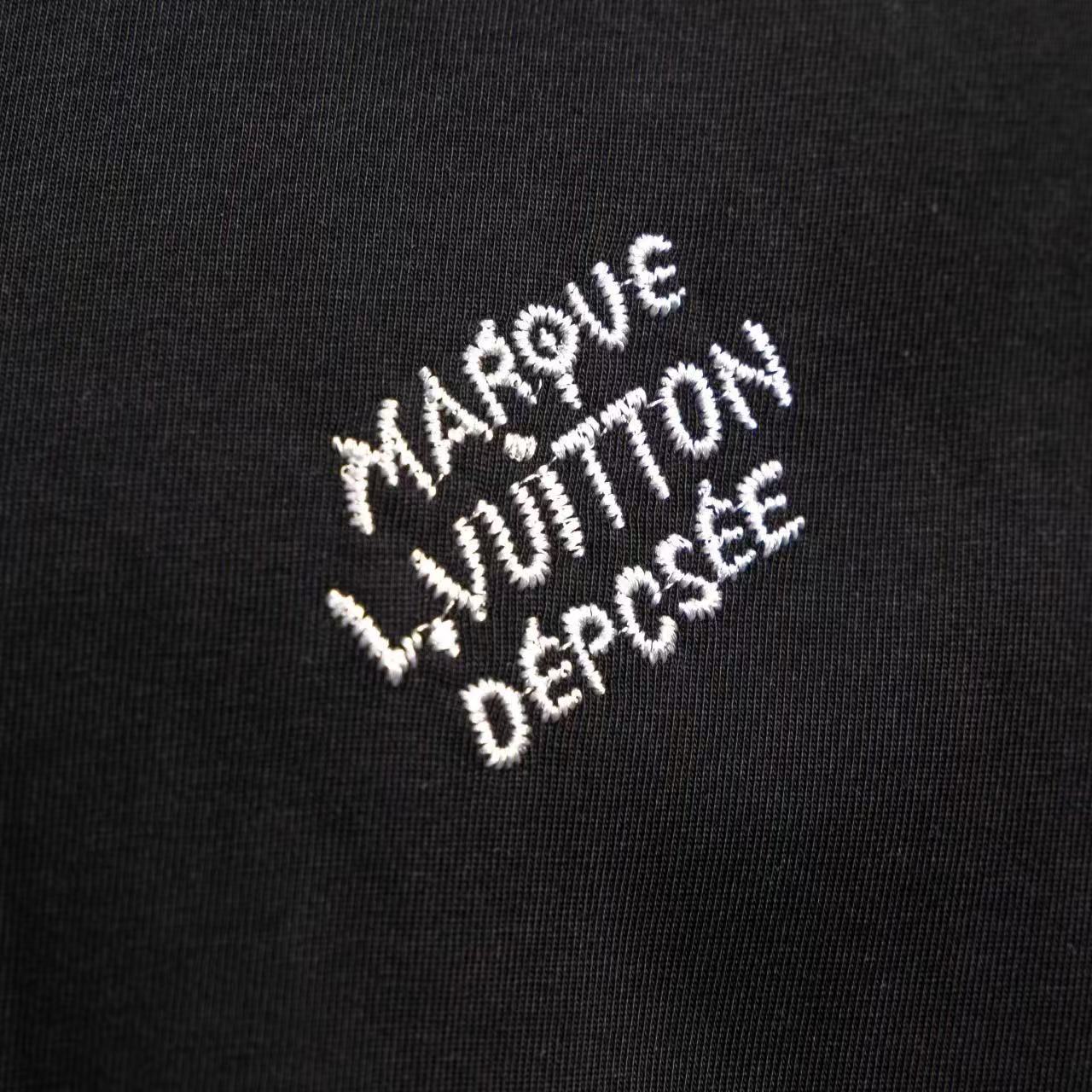 T-shirt Louis Vuitton – Sobriété Moderne & Signature Distinctive