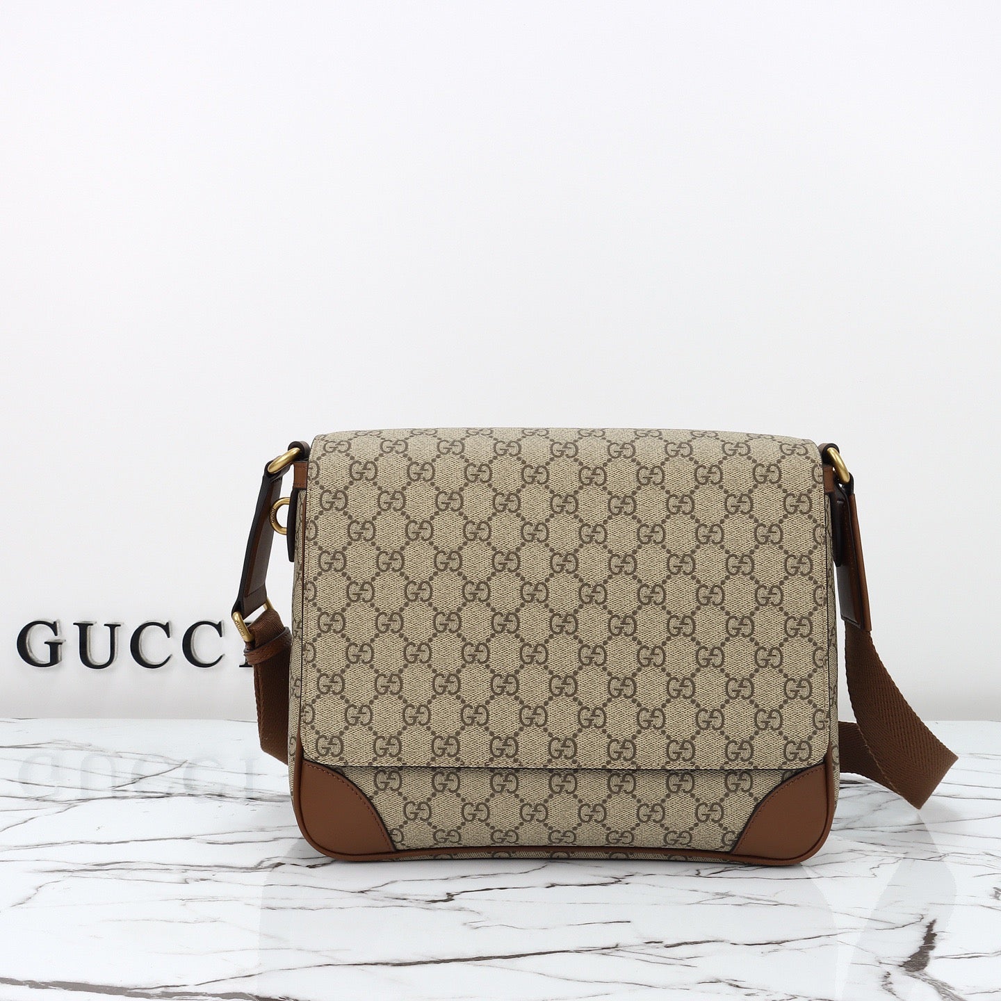 Gucci Sac Messenger Gucci GG Supreme Classique à Rabat