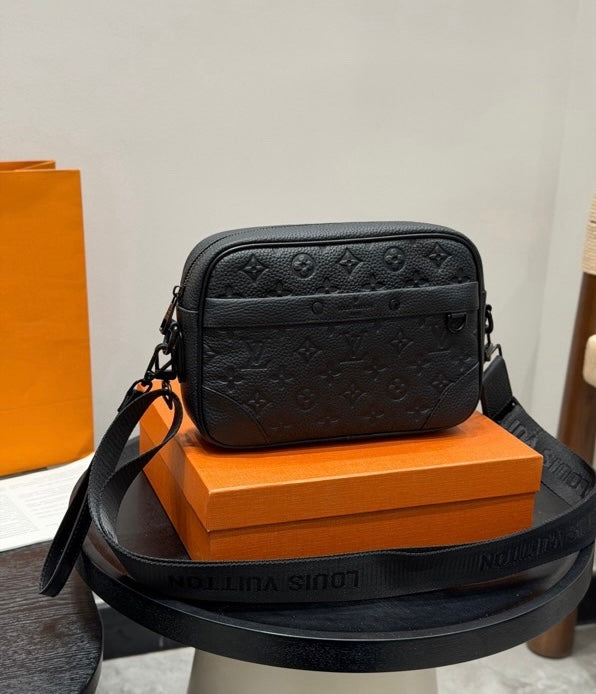 Louis Vuitton Outdoor Messenger Monogram Empreinte Black