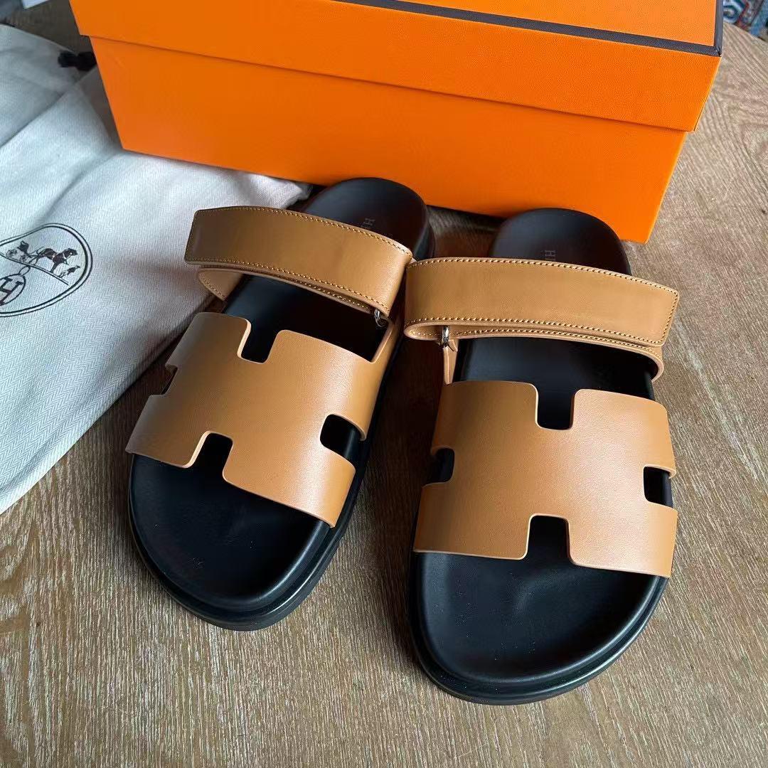 Sandales Hermès – Modèle Iconique (Plusieurs coloris)