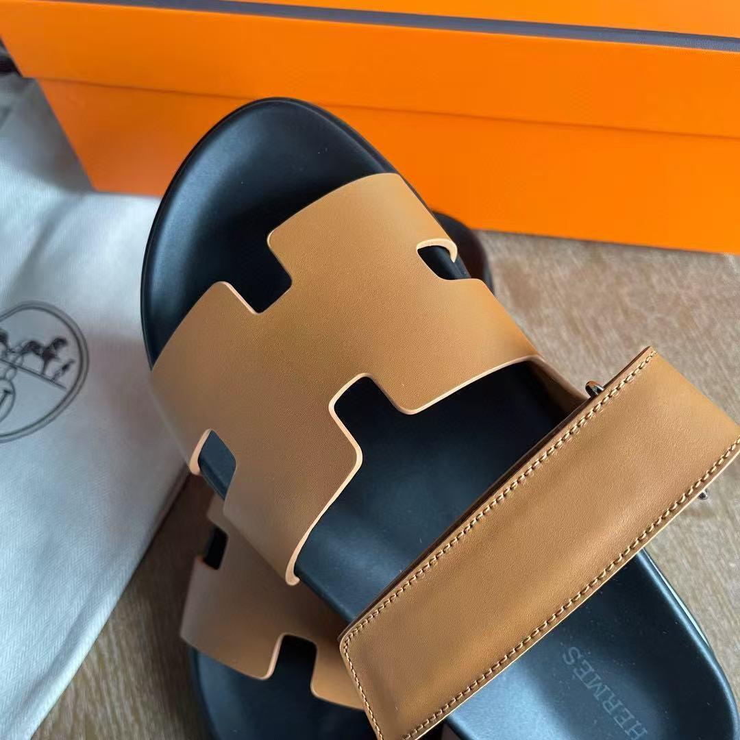 Sandales Hermès – Modèle Iconique (Plusieurs coloris)