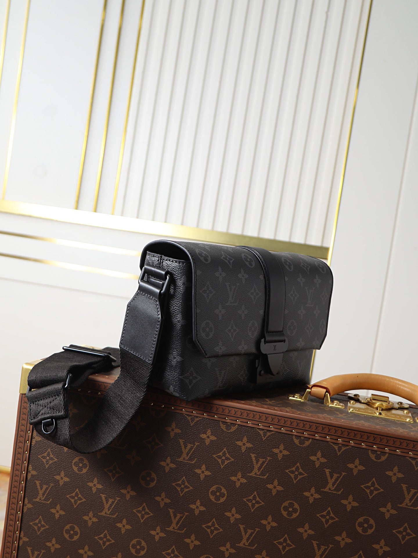 Louis Vuitton S-Lock Messenger Monogram Eclipse